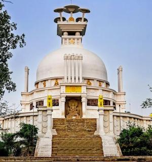 a building with a dome on top of it