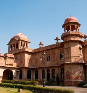 a large building with a tower on top of it