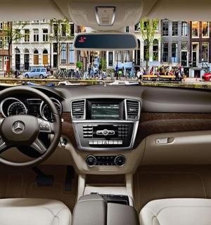 奔驰汽车驾驶舱一览