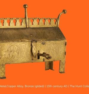 一个古老的木箱，带有金属盖，是法国殖民地，18世纪