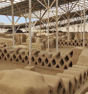 stádo ovcí ve velké budově