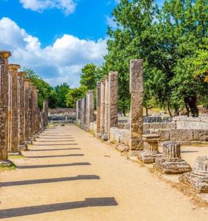 a row of columns in the ancient ruins