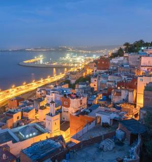 夜晚的城市鸟瞰图