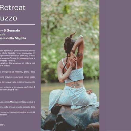 ein Flyer für ein Yoga-Retreat in Jaipur