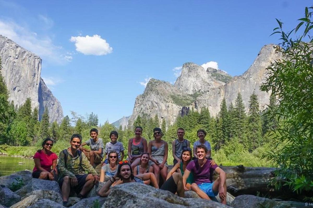 Small-Group Day tour to the Yosemite National Park logo