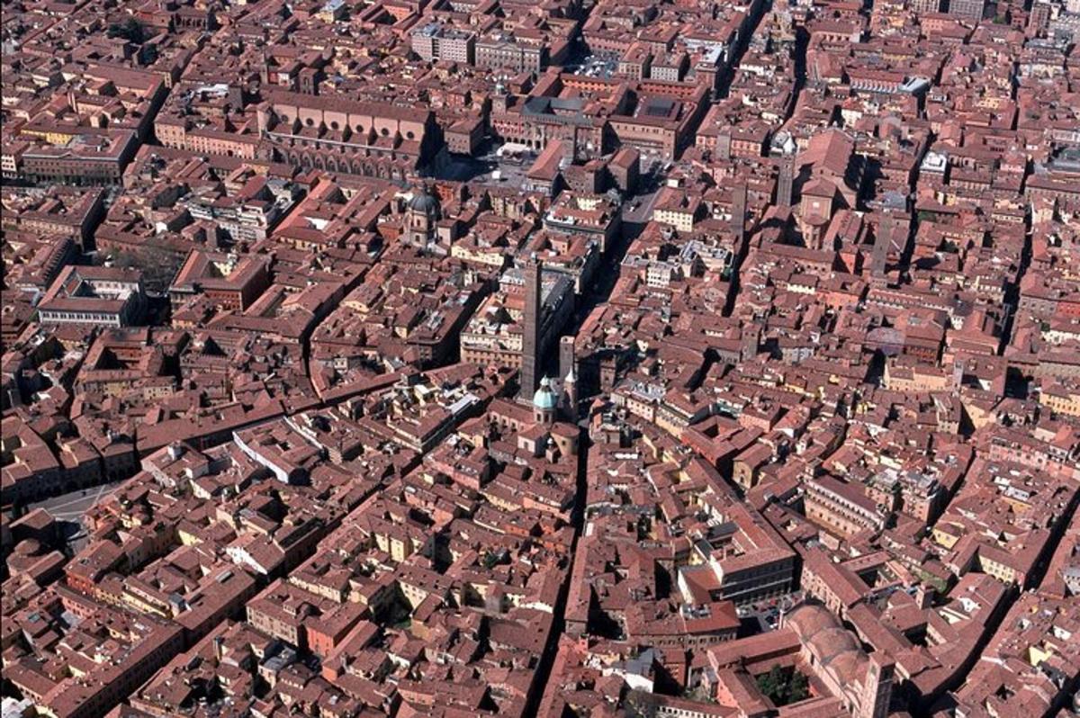 una vista aerea di una città con molti edifici