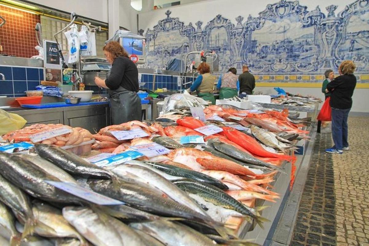 turul väljapanekul olev kalagrupp