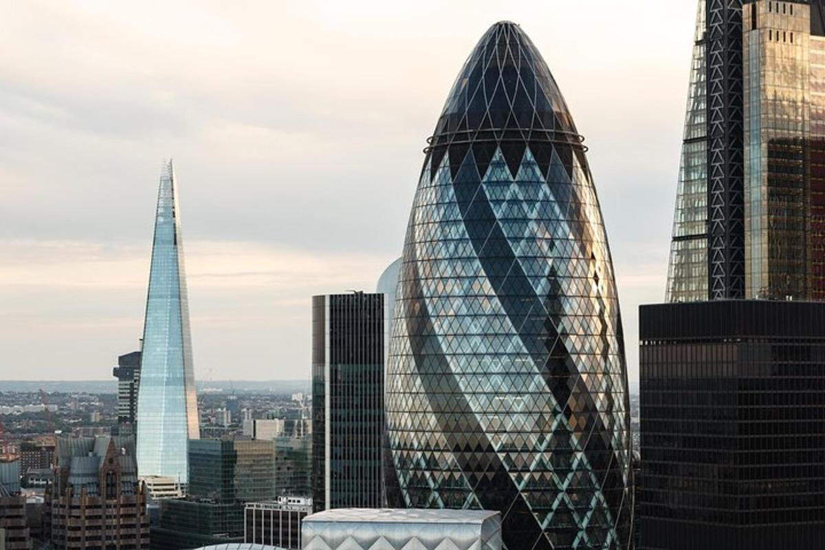 pemandangan serpihan dan bandar london