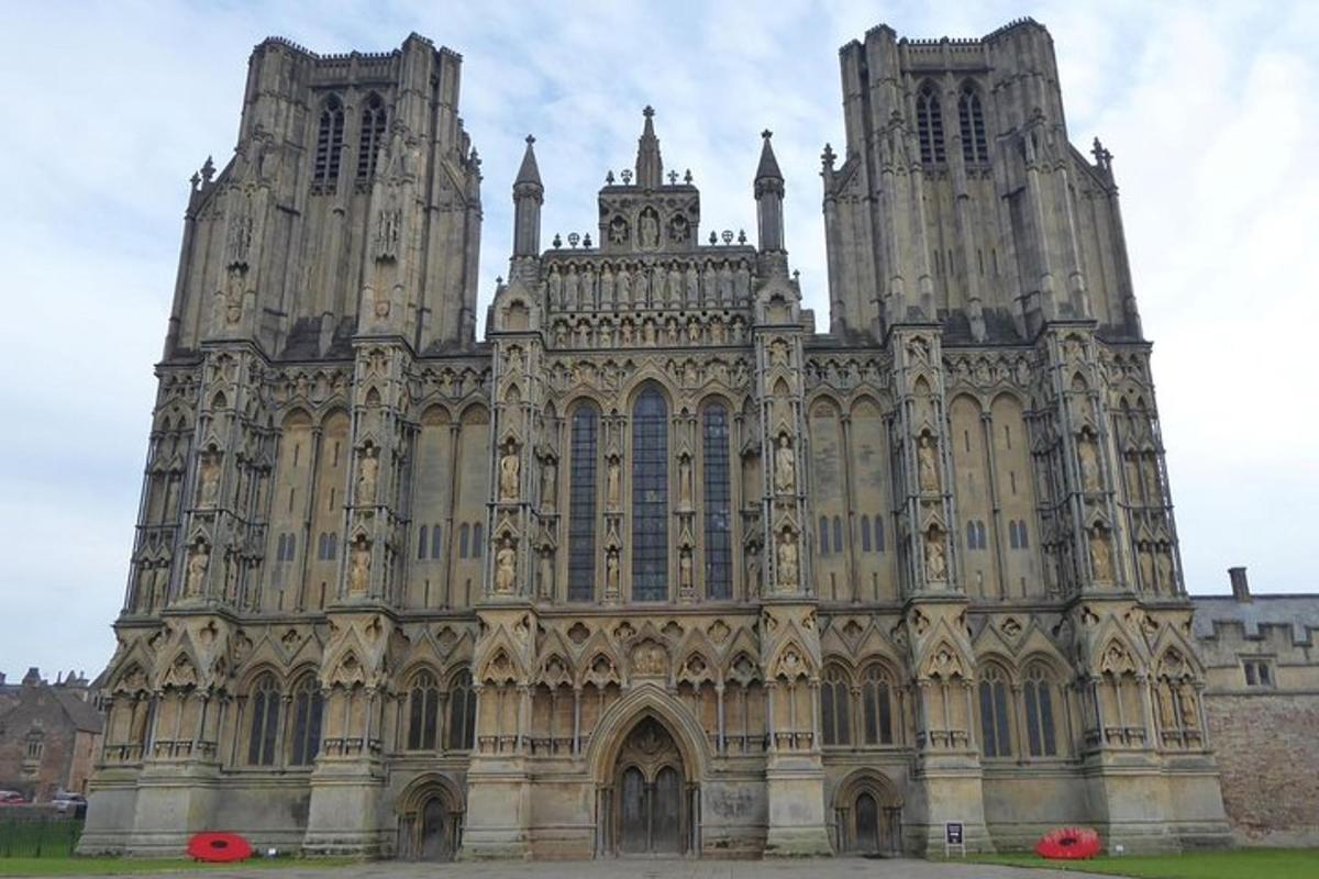 a large building with a large cathedral