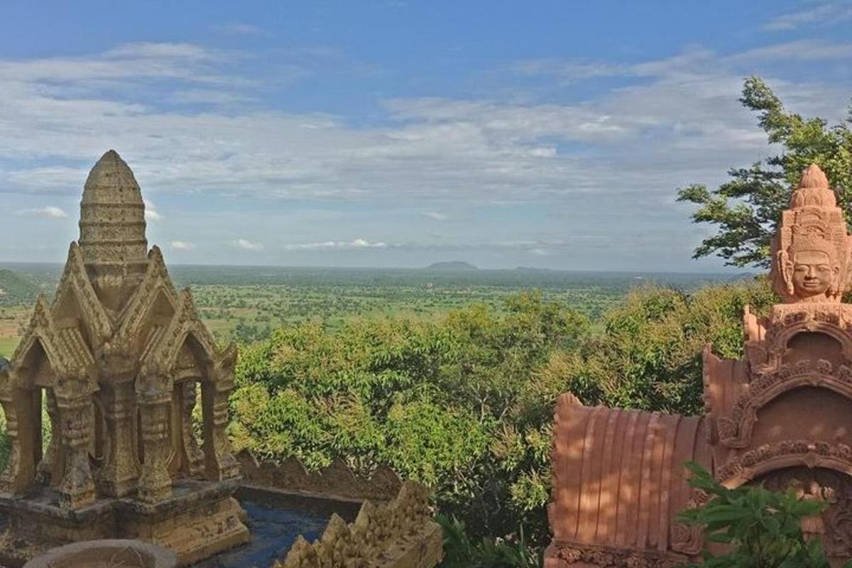 pemandangan dari atas bangunan dengan pokok-pokok