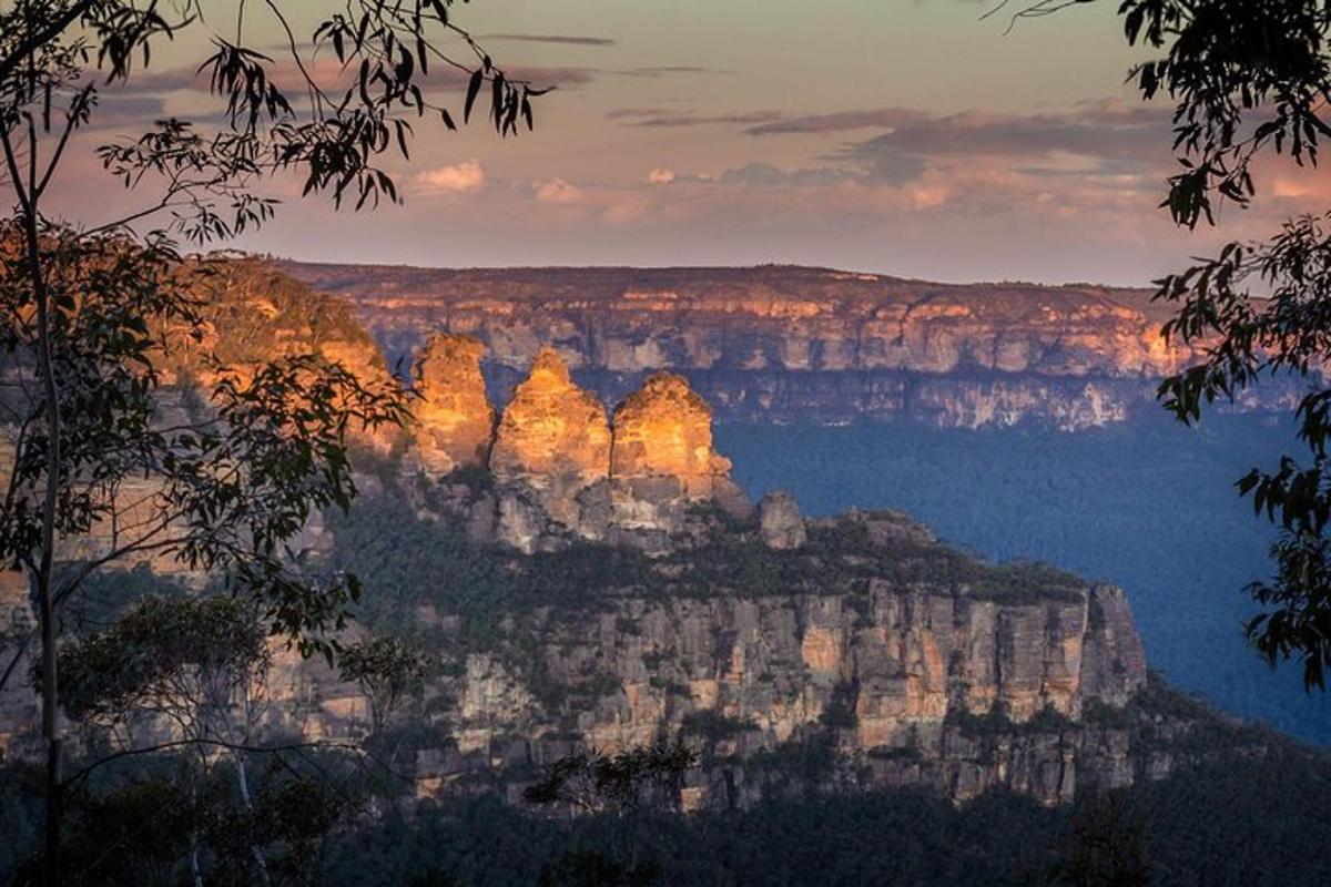 näkymä Grand Canyonille auringonlaskun aikaan