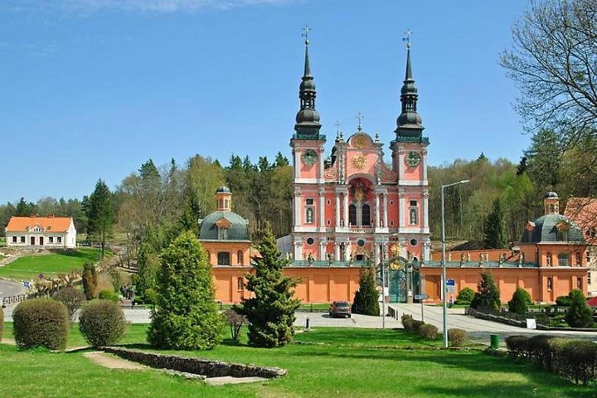 a large building with two towers on top of it