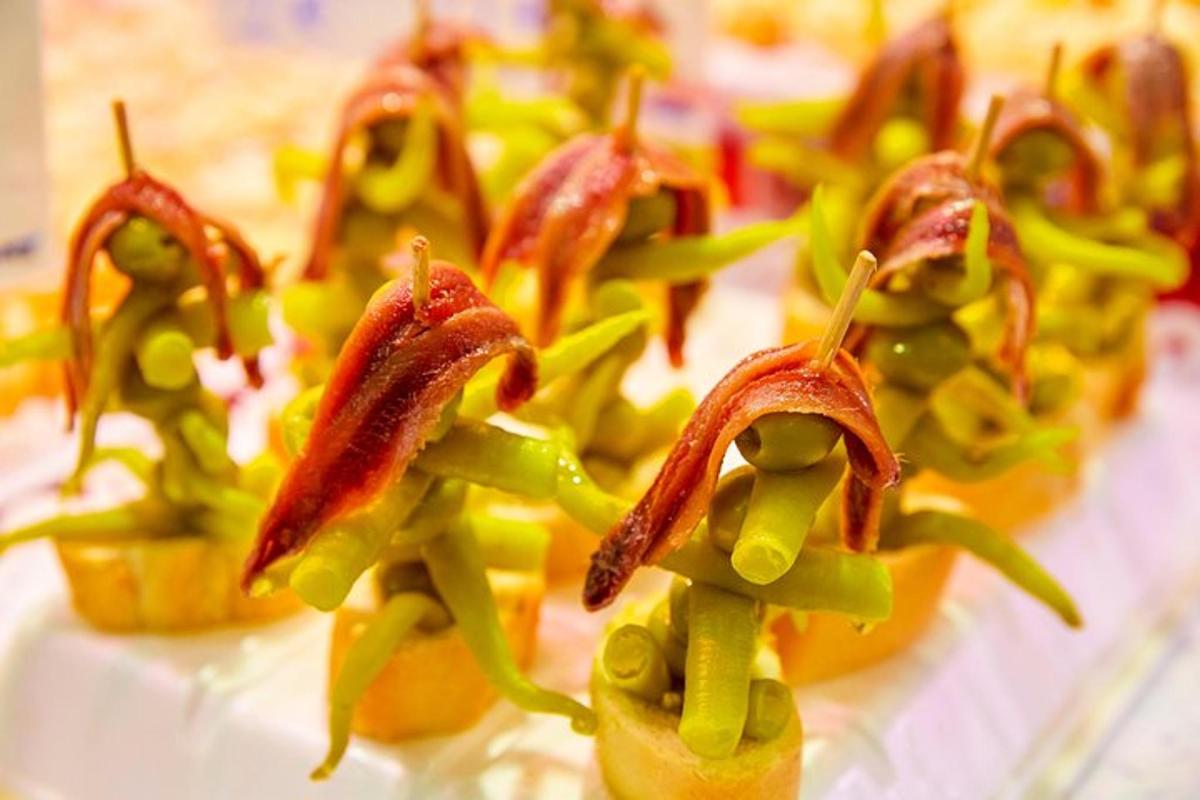 a bunch of food with bacon and green peppers