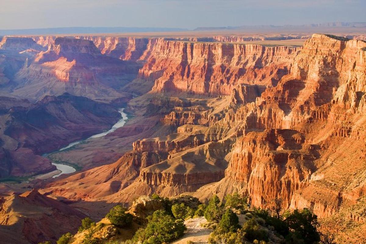 una vista del Grand Canyon da un elicottero