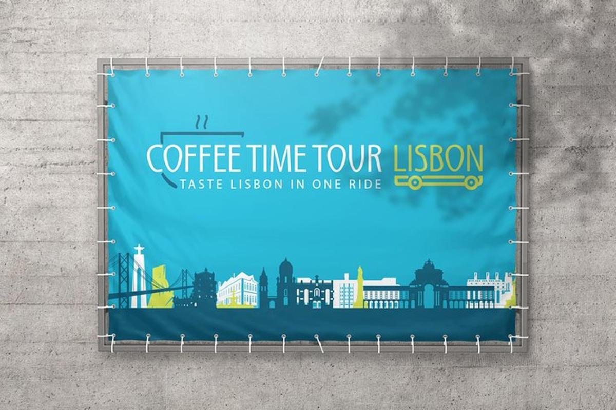 un cartello per un tour della città dedicato al caffè