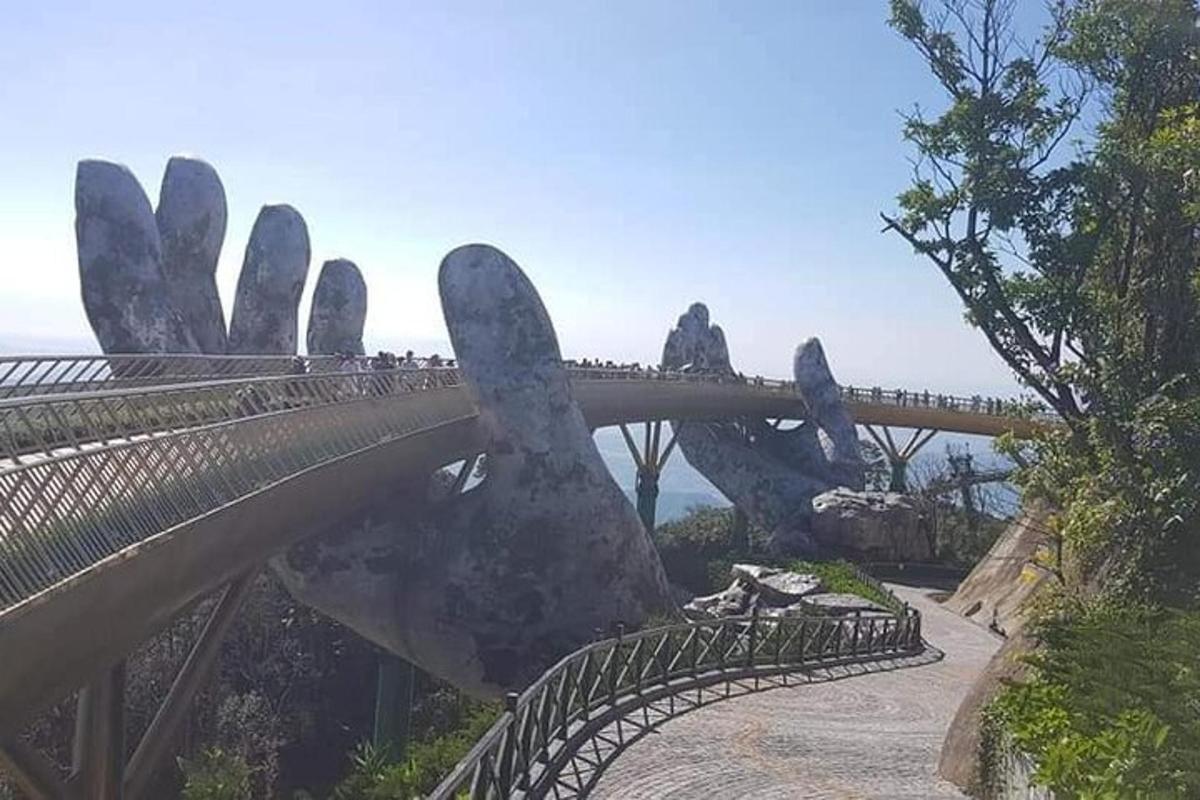 most v tvare obrovskej ruky