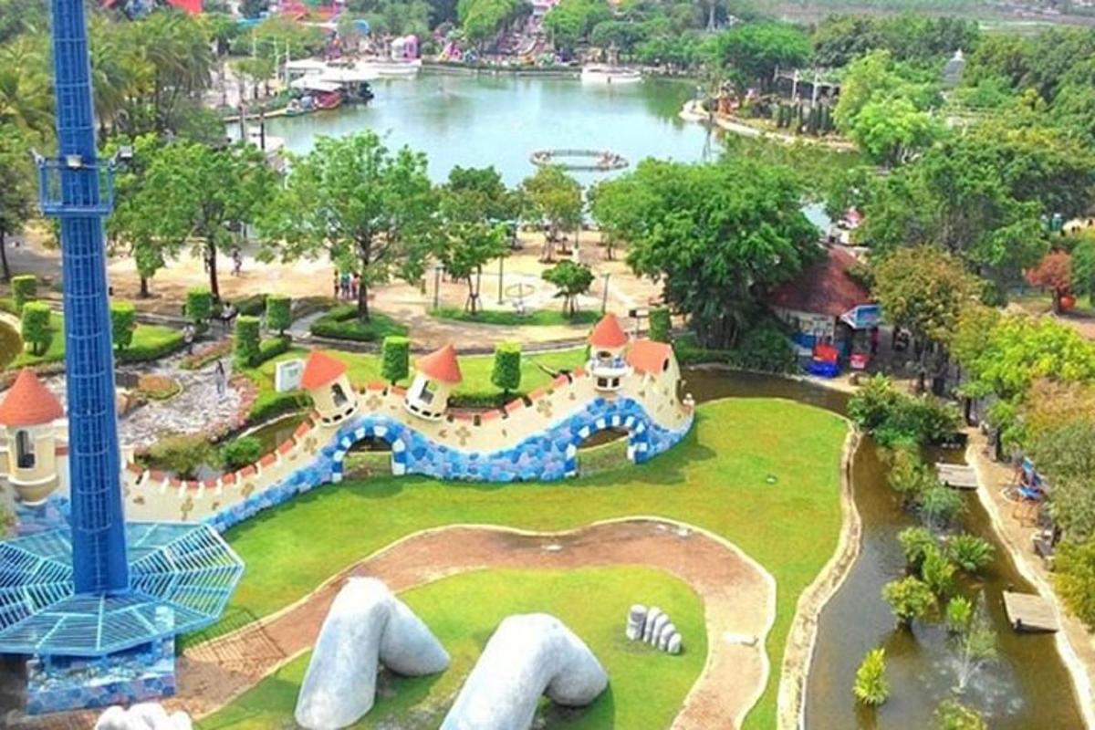Attraction picture 3