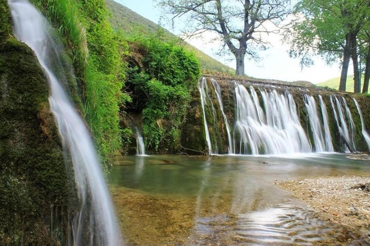 air terjun di hadapan waterfallliterator yang besar