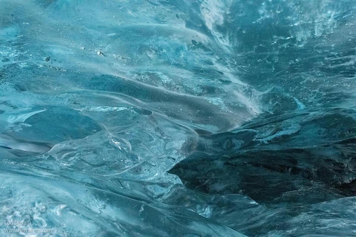 a close up of a body of water