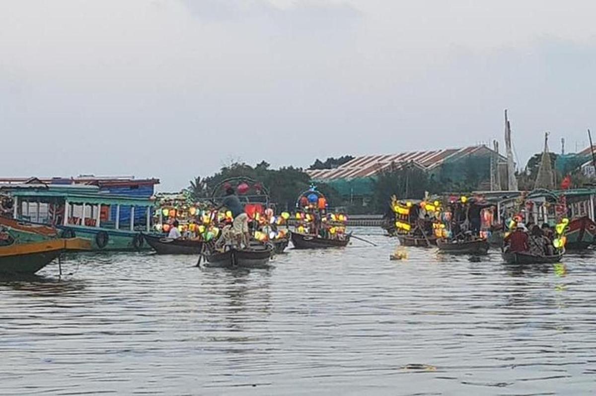 a group of boats in a body of water