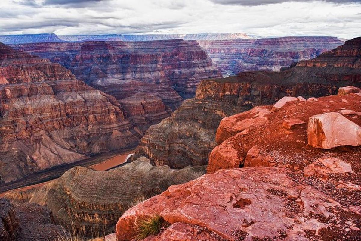 a view of the grand canyon from the rim