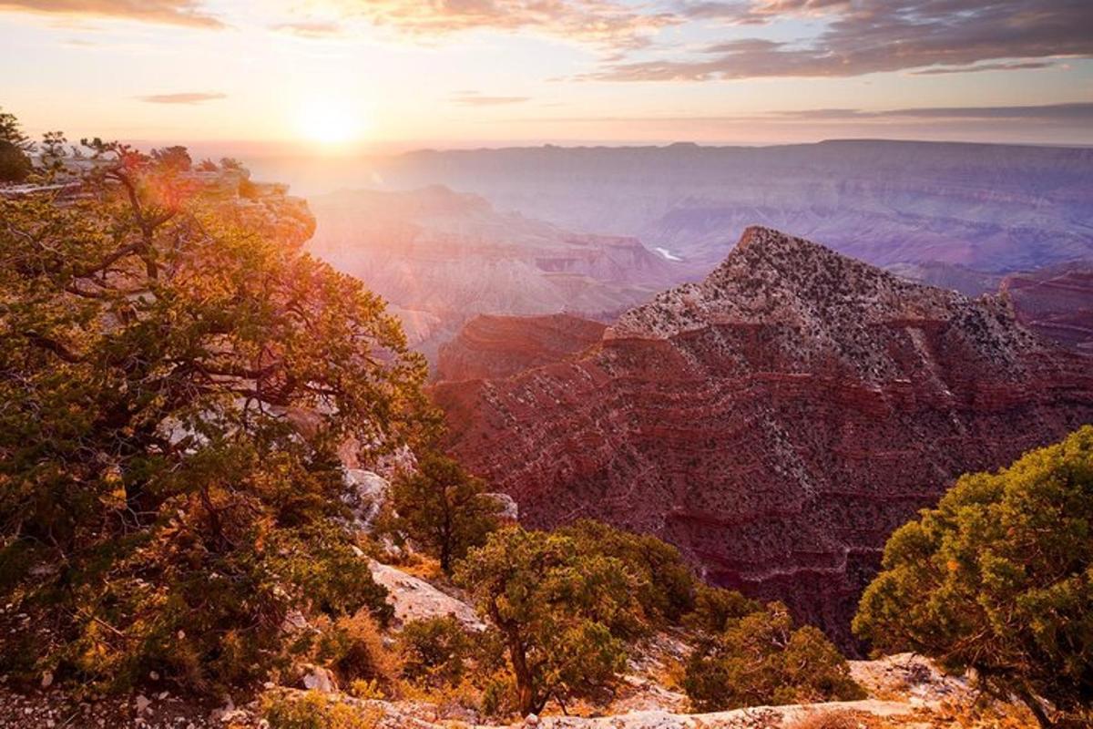 pohled na Grand Canyon při západu slunce