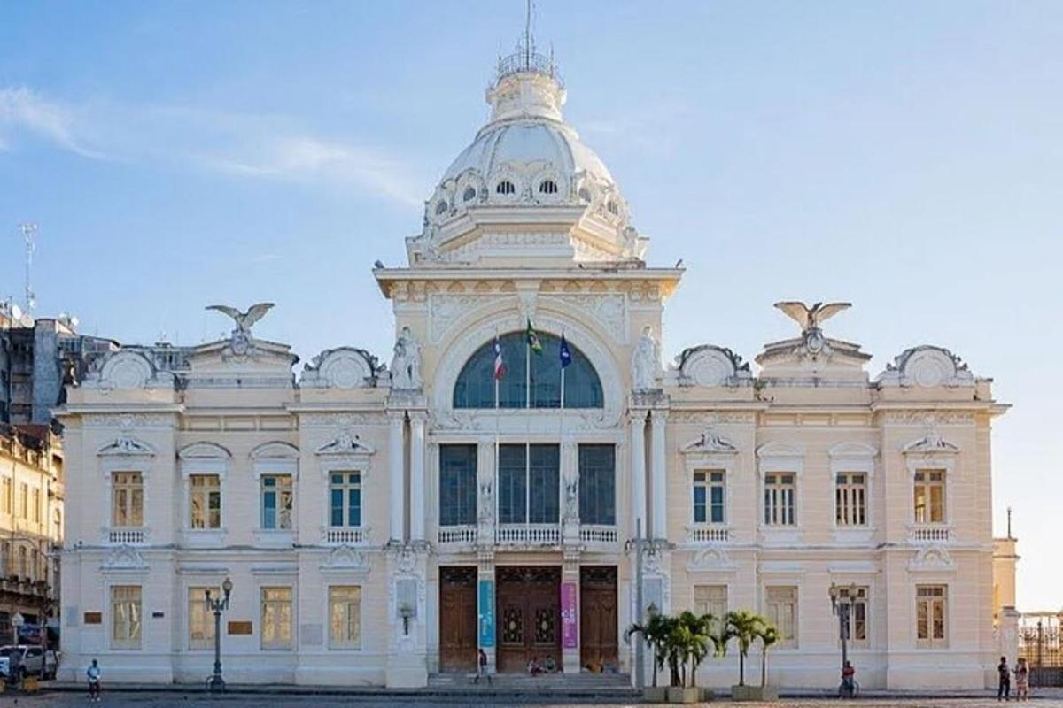 a building with a dome on top of it