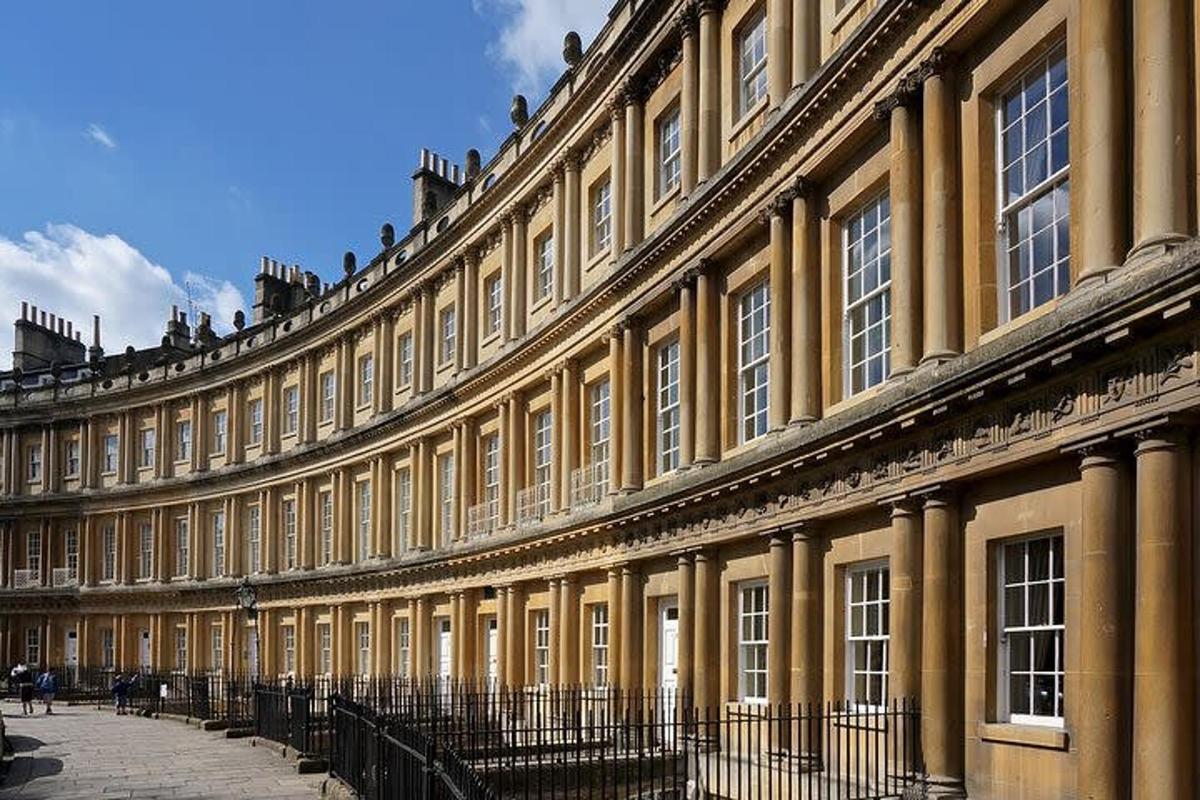 a large building with a lot of windows