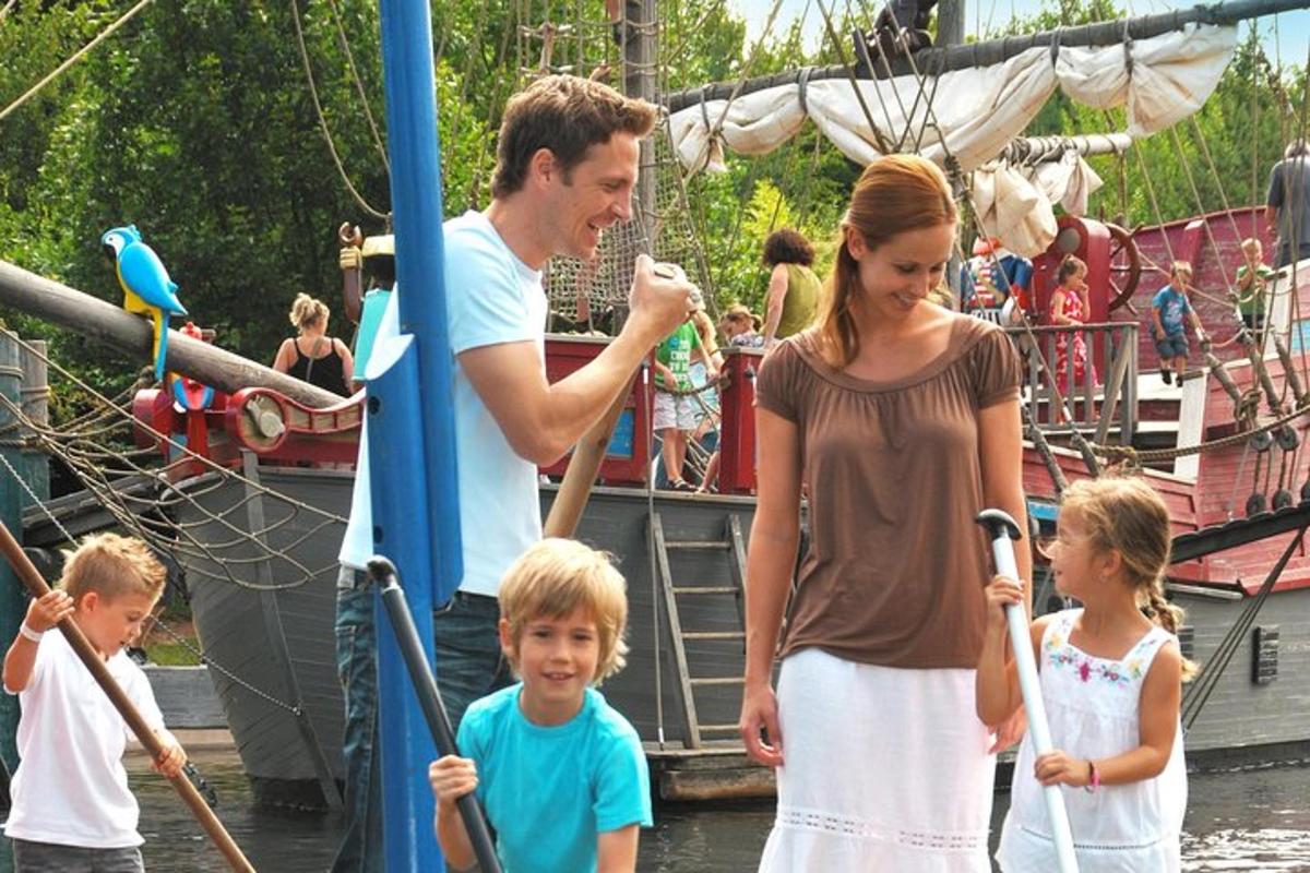 Attraction picture 2