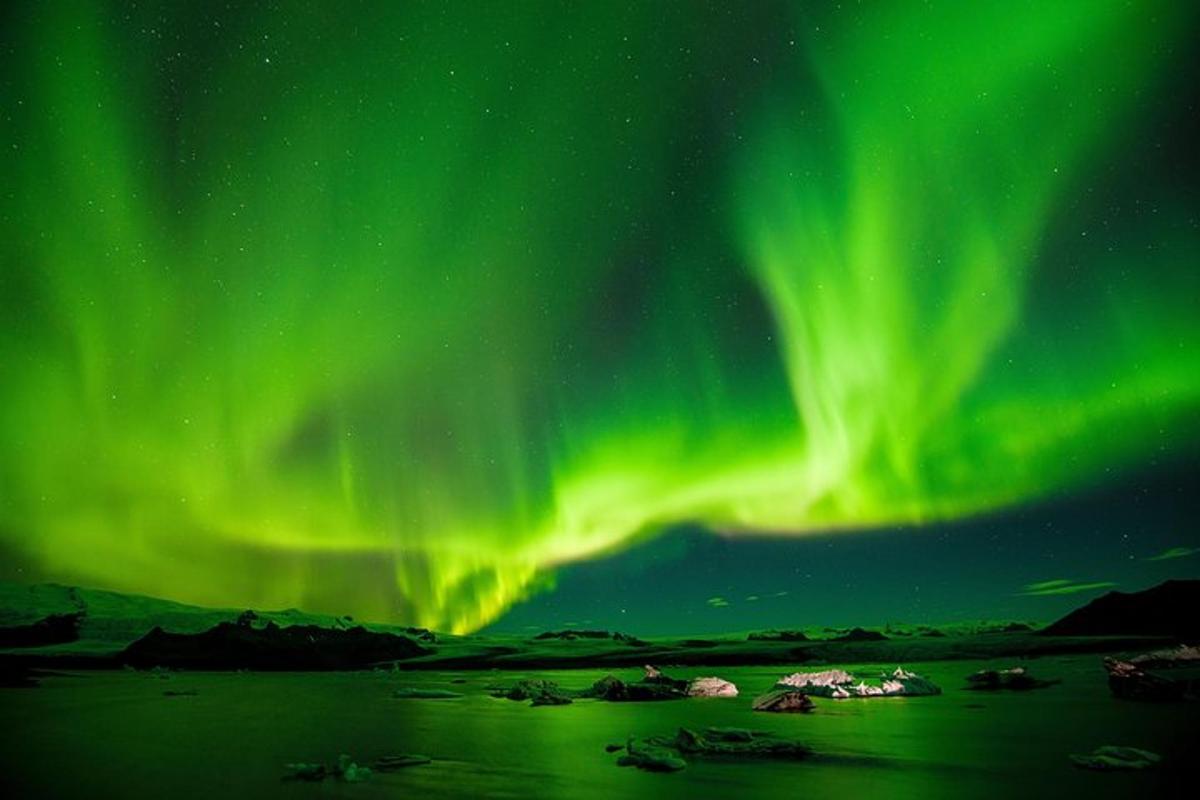 mynd af norðurljósum á himninum