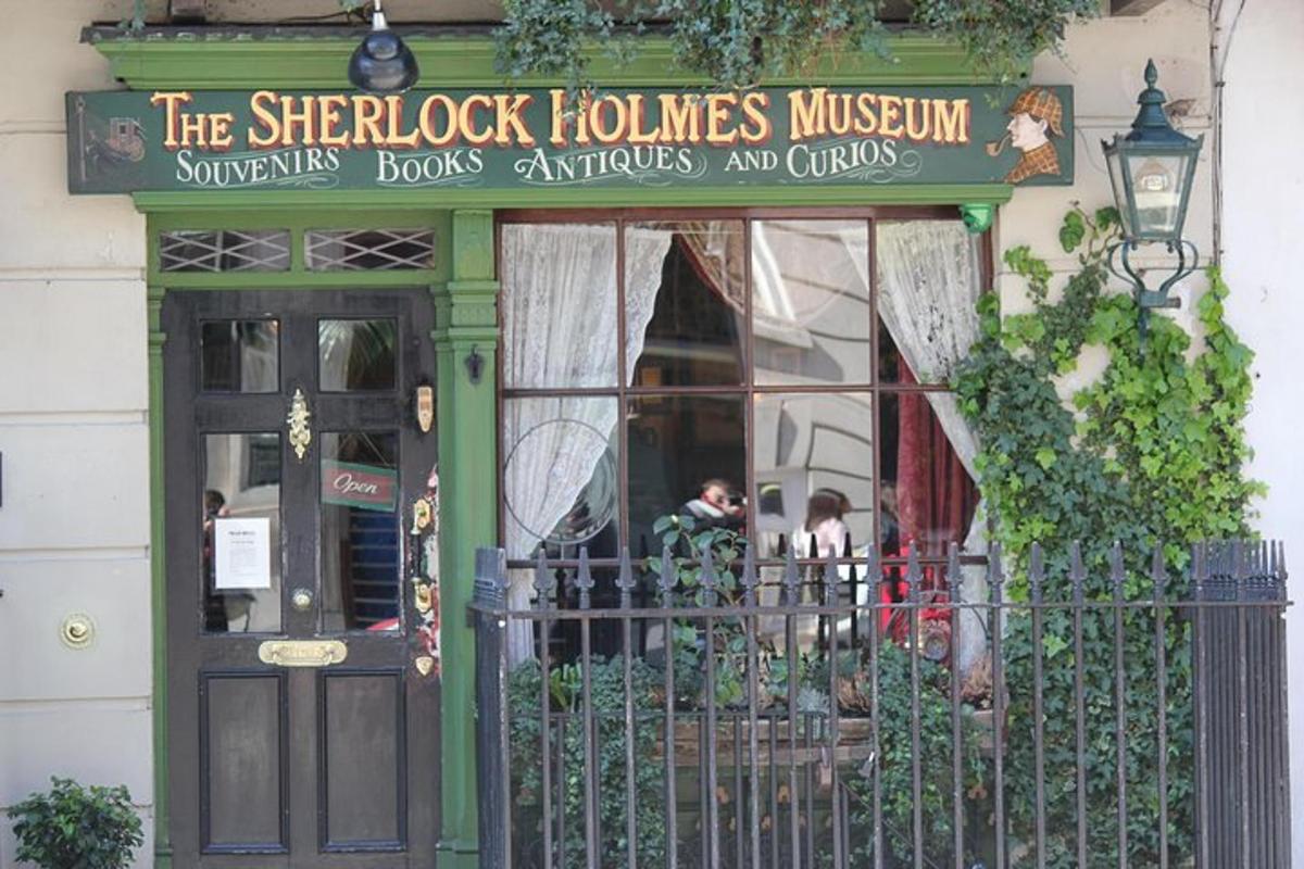 budova so značkou múzea Sherlocka Holmesa