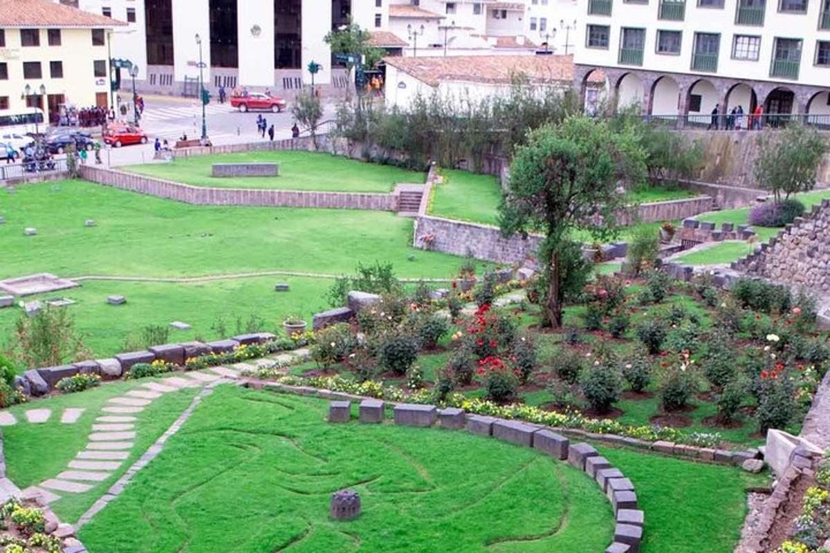 taman dengan taman dengan bunga dan tumbuhan