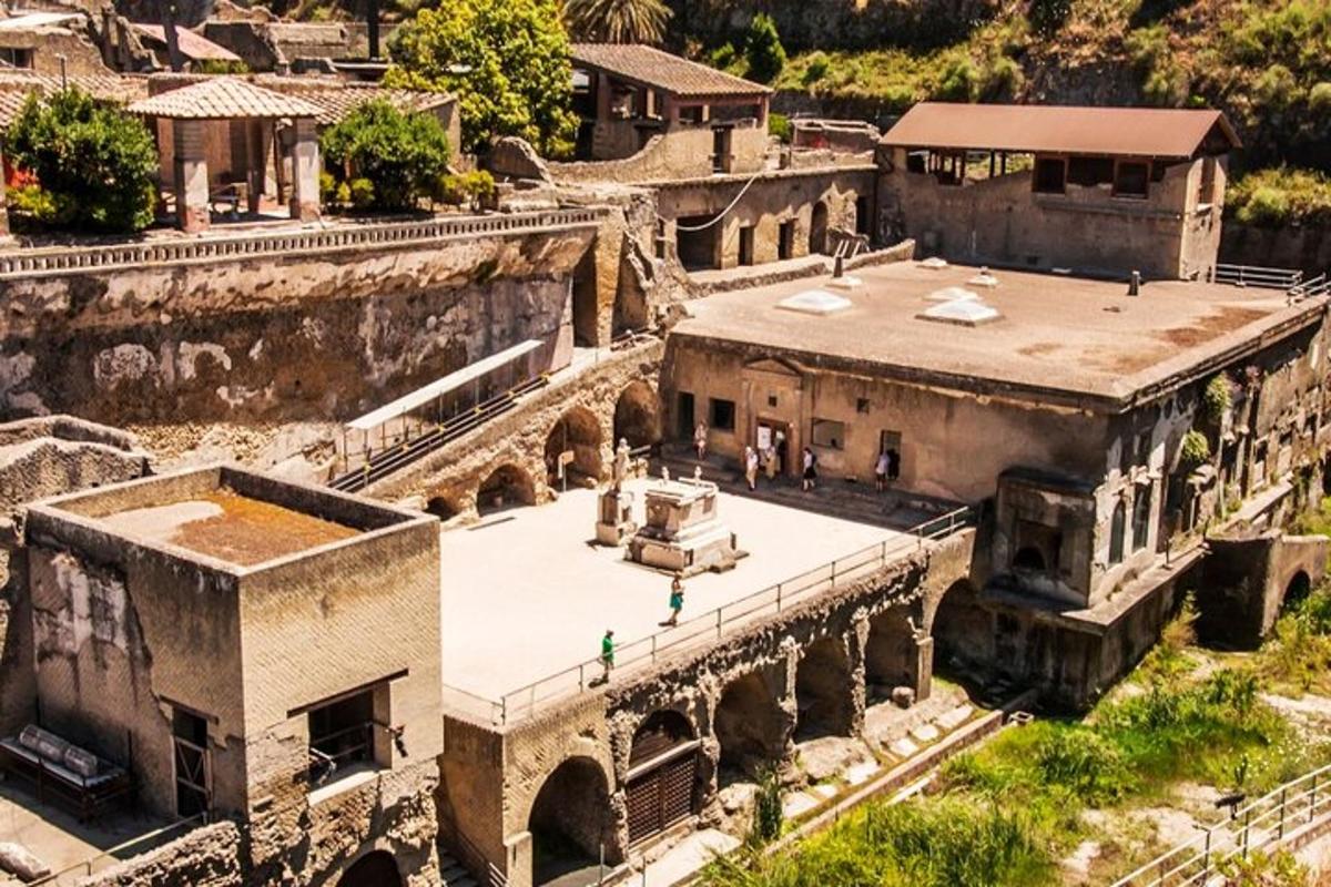 vista aèria de les ruïnes d'un edifici
