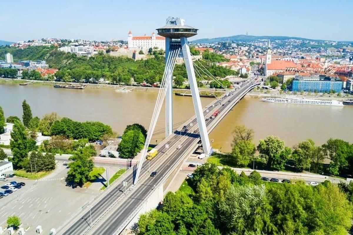 tilta pār upi skats no gaisa