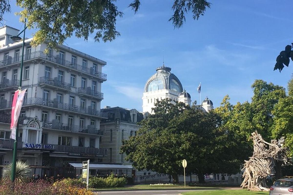 a building with a dome on top of it