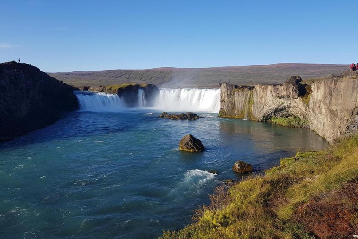 foss í miðri á
