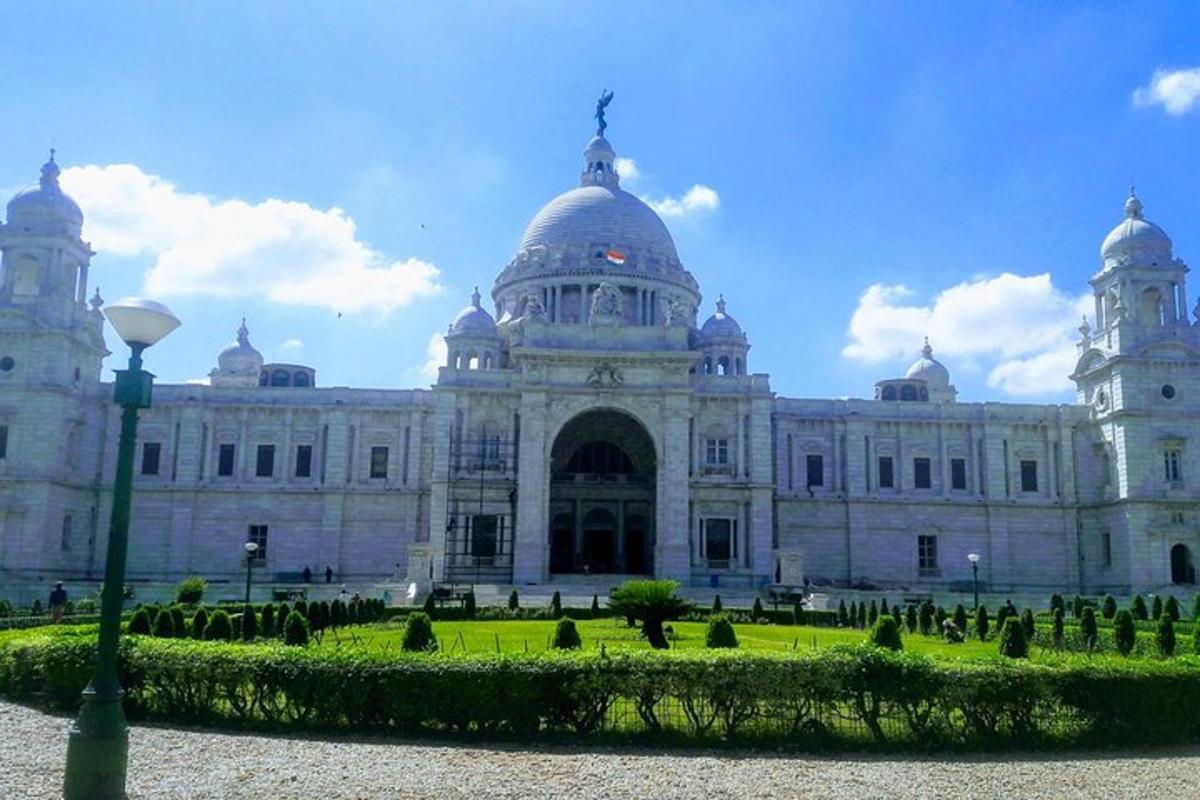 a large white building with a dome on top of it