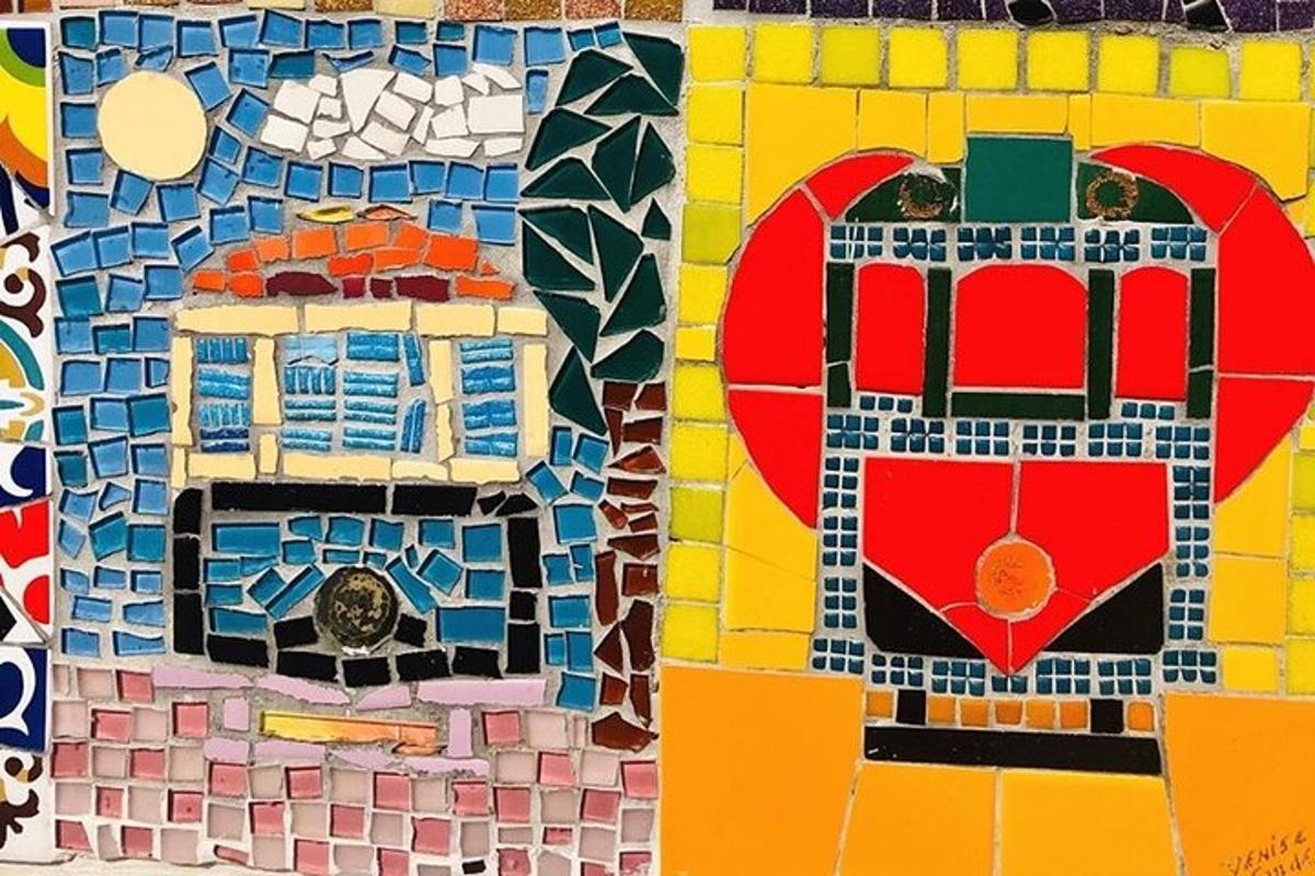 kaks mosaiikitükki seinal