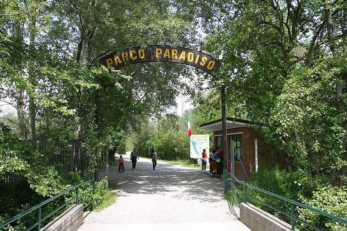 a sign that readsarma parazaiba over a bridge