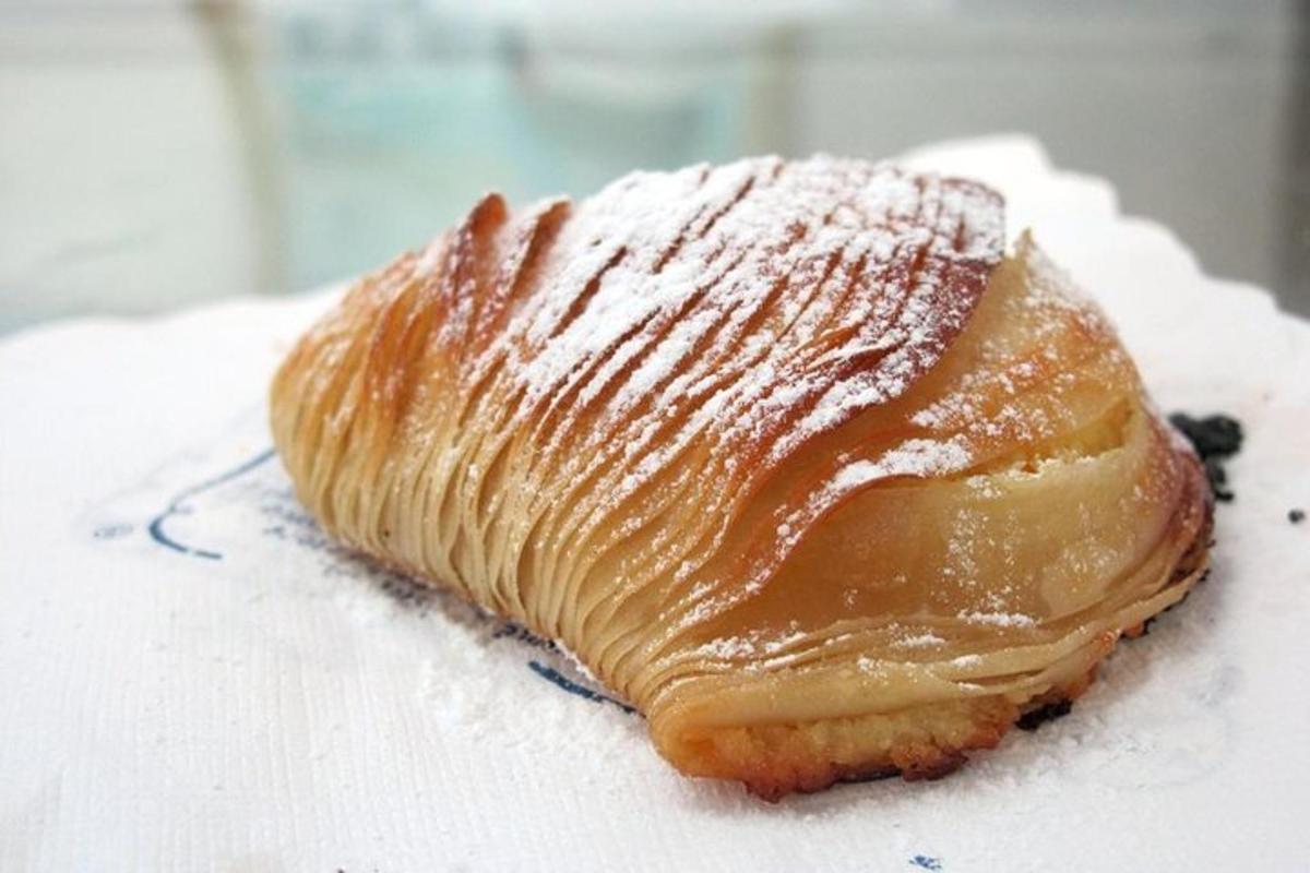 salvrätiku peal tuhksuhkruga tainas