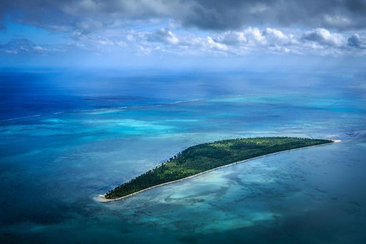 un'isola in mezzo all'oceano