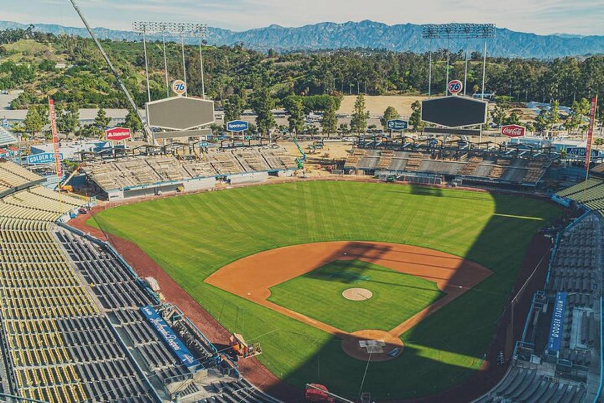 vista aèria d'un camp de beisbol en un estadi