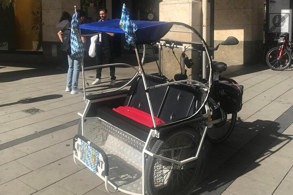 golfbíll lagður á götu í borginni
