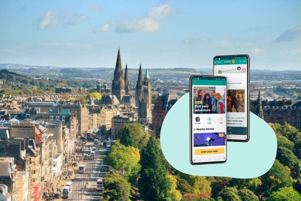due cellulari davanti a una città