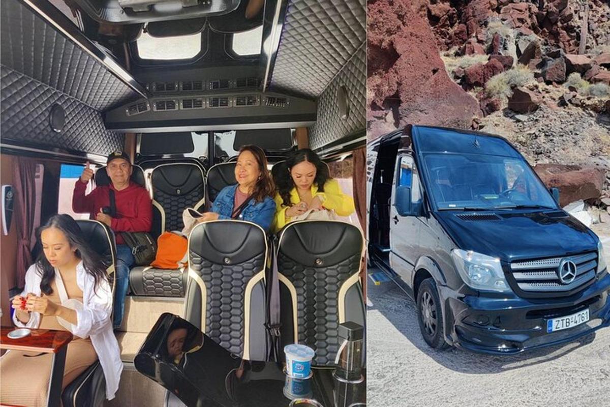 en gruppe mennesker sidder bag i en varevogn