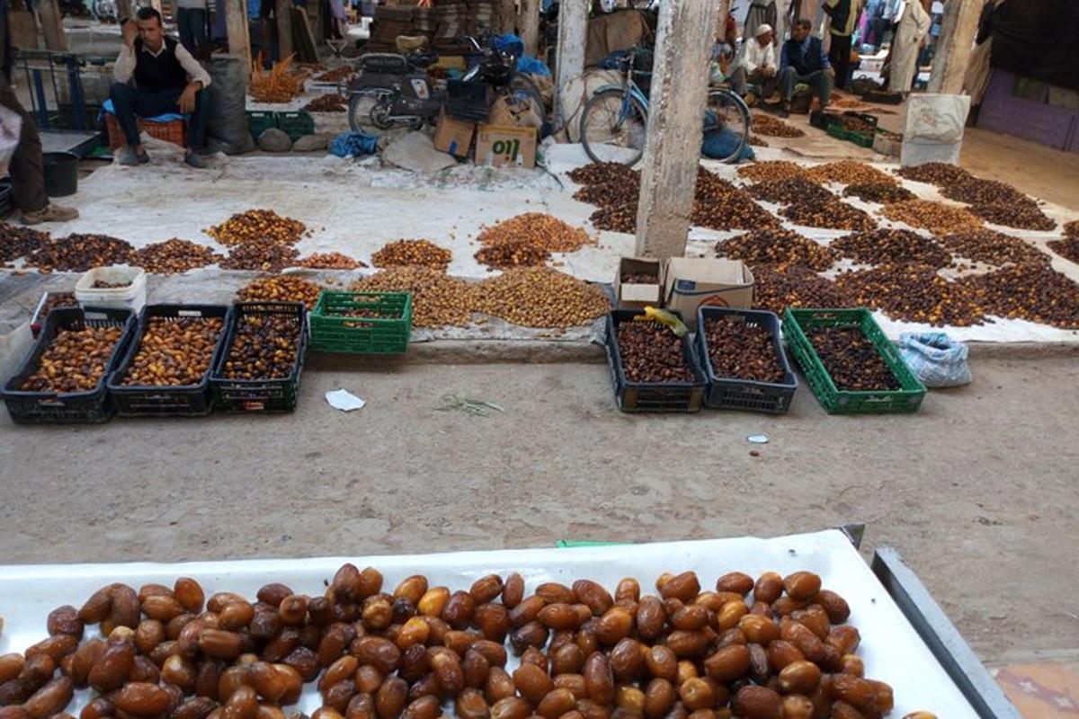pasaran dengan pelbagai jenis kacang
