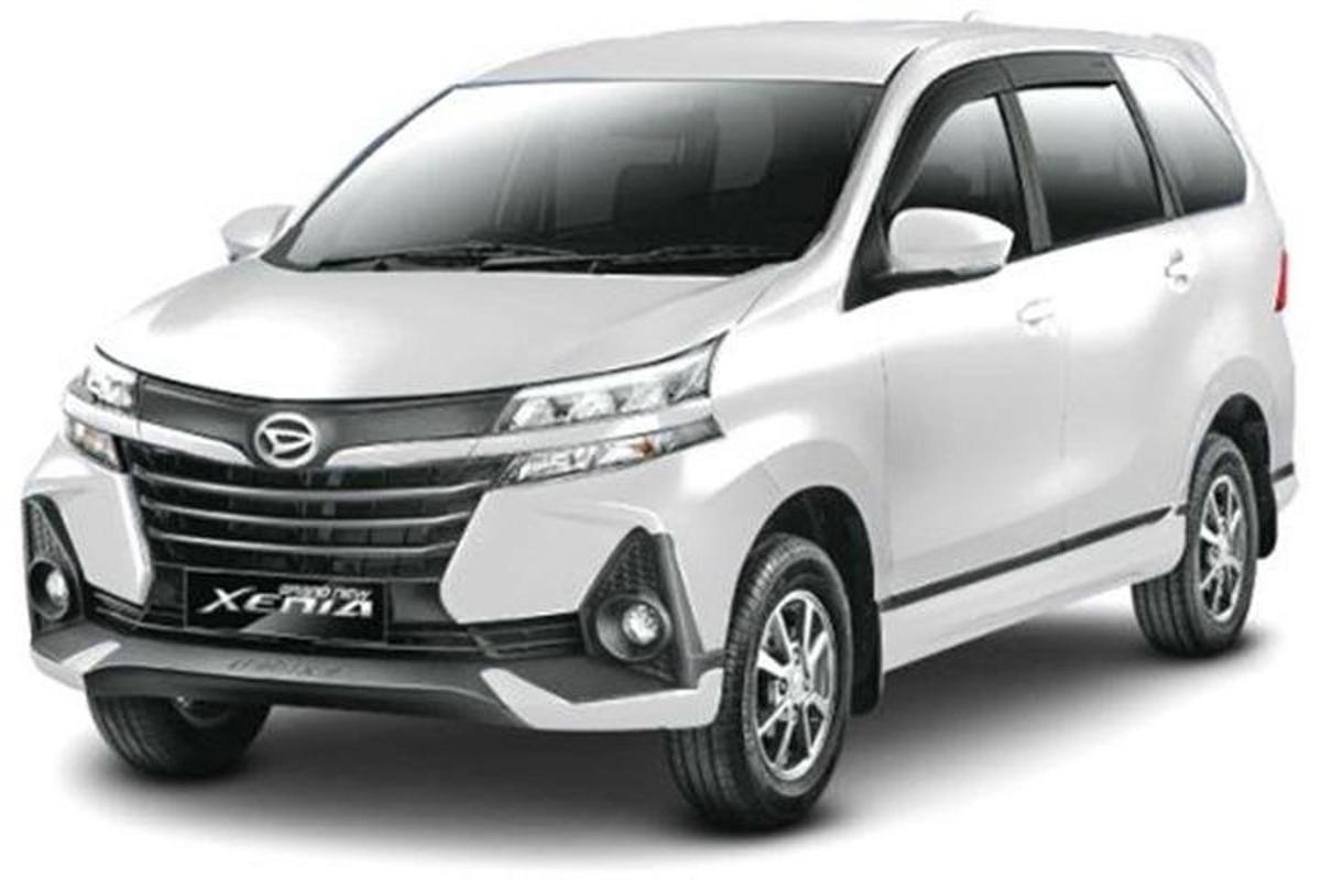 en hvit Toyota hybridbil
