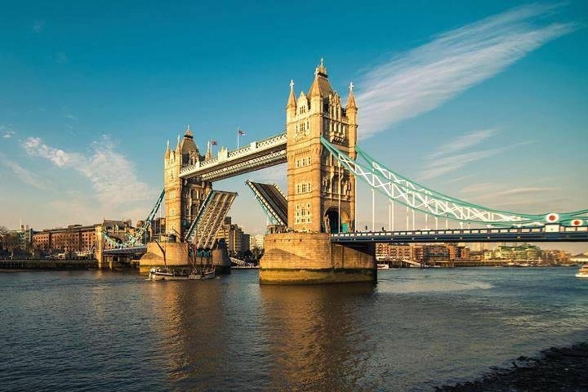 rippsild Londonis vee peal