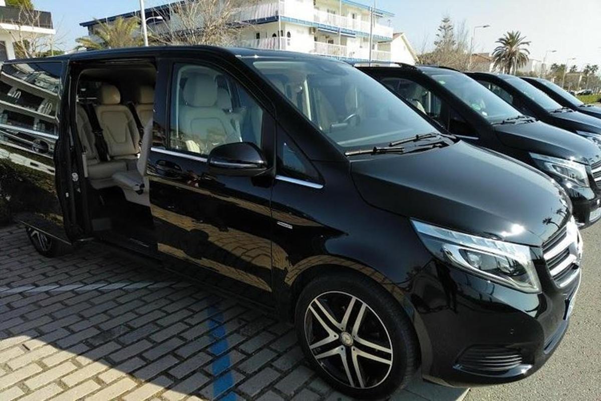 vrsta parkiranih avtomobilov na parkirišču