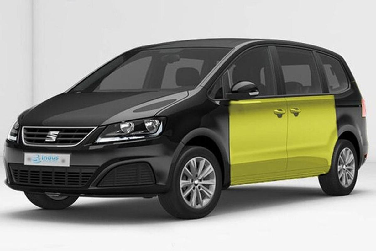 um carro preto e amarelo com uma porta amarela